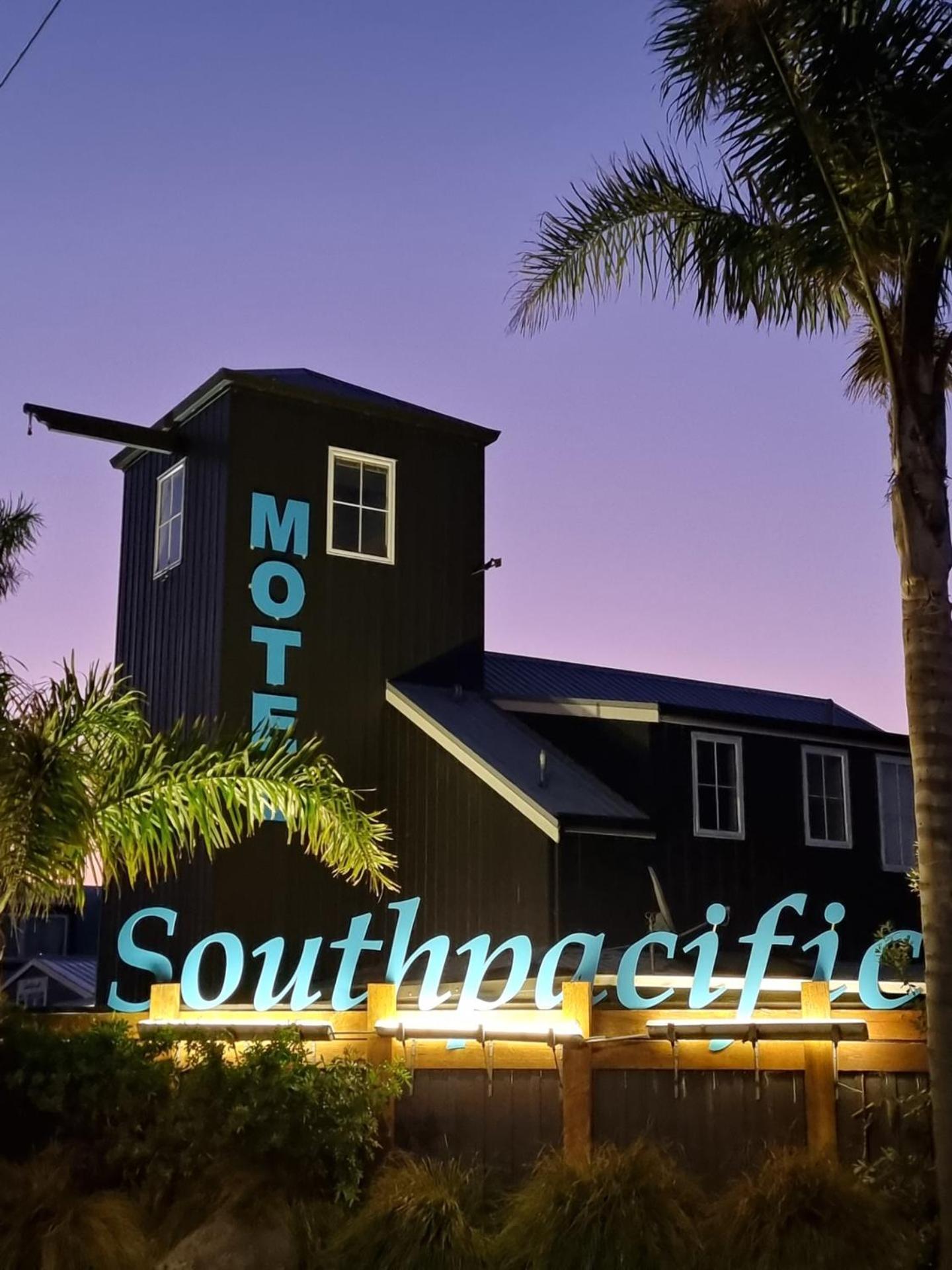 Southpacific Motel Whangamata Εξωτερικό φωτογραφία