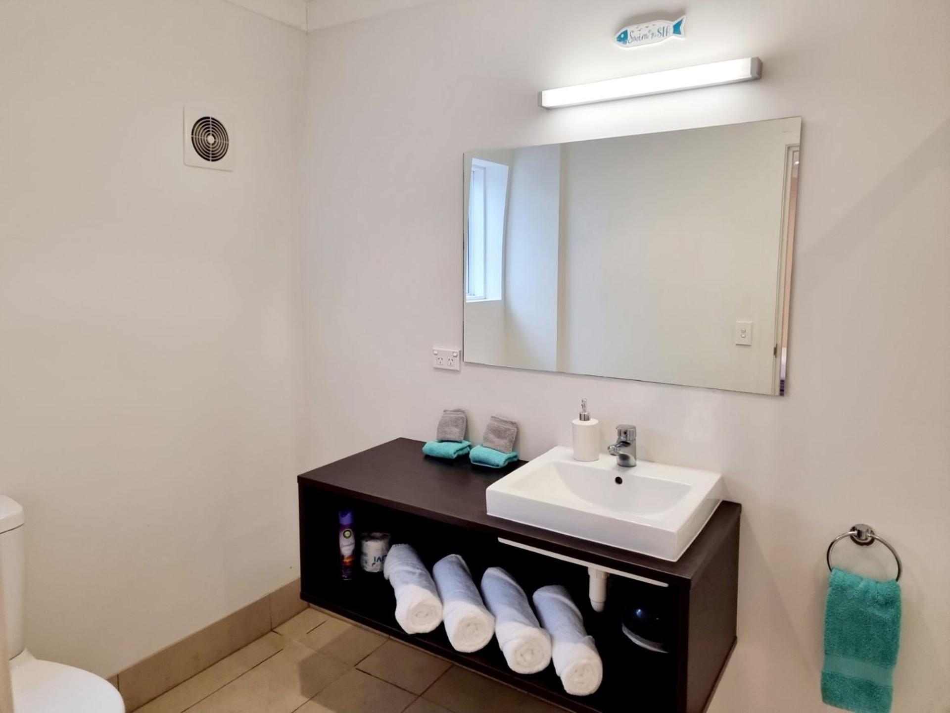 Southpacific Motel Whangamata Εξωτερικό φωτογραφία