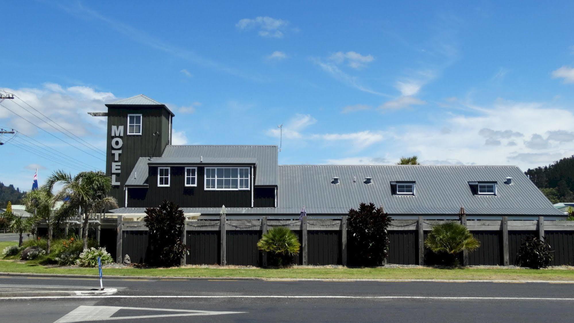 Southpacific Motel Whangamata Εξωτερικό φωτογραφία