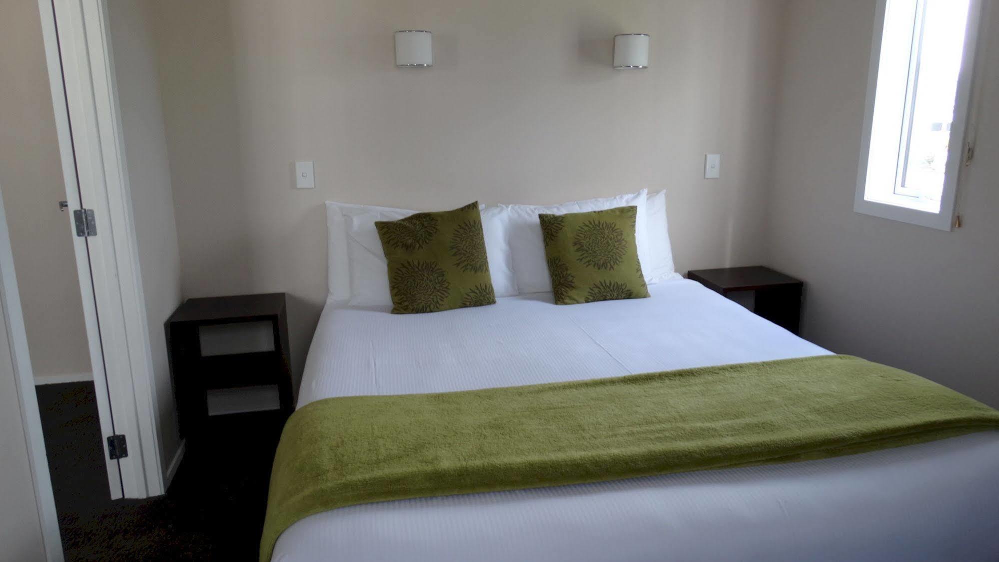 Southpacific Motel Whangamata Εξωτερικό φωτογραφία
