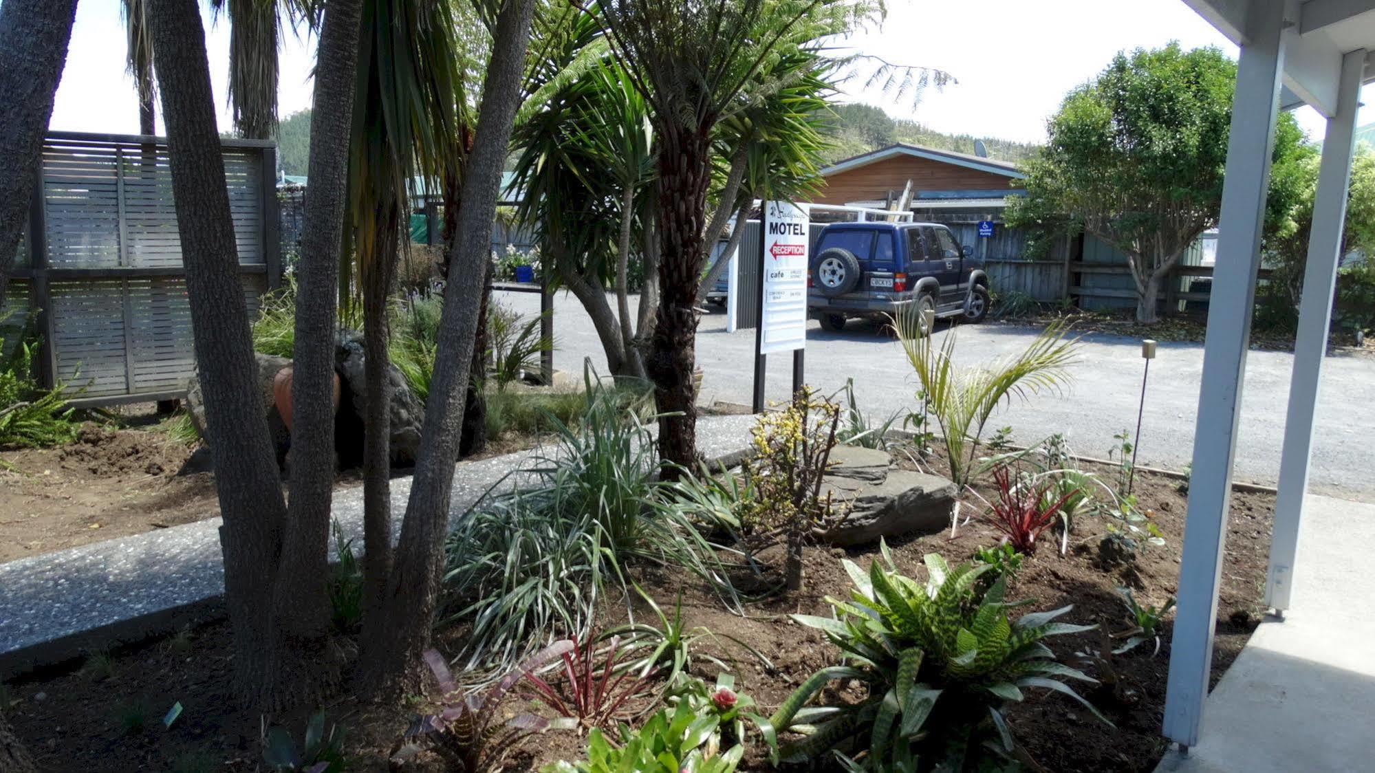 Southpacific Motel Whangamata Εξωτερικό φωτογραφία